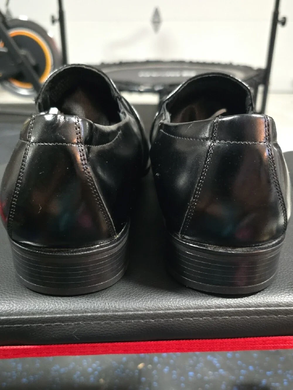 Stacy Adams sleek black